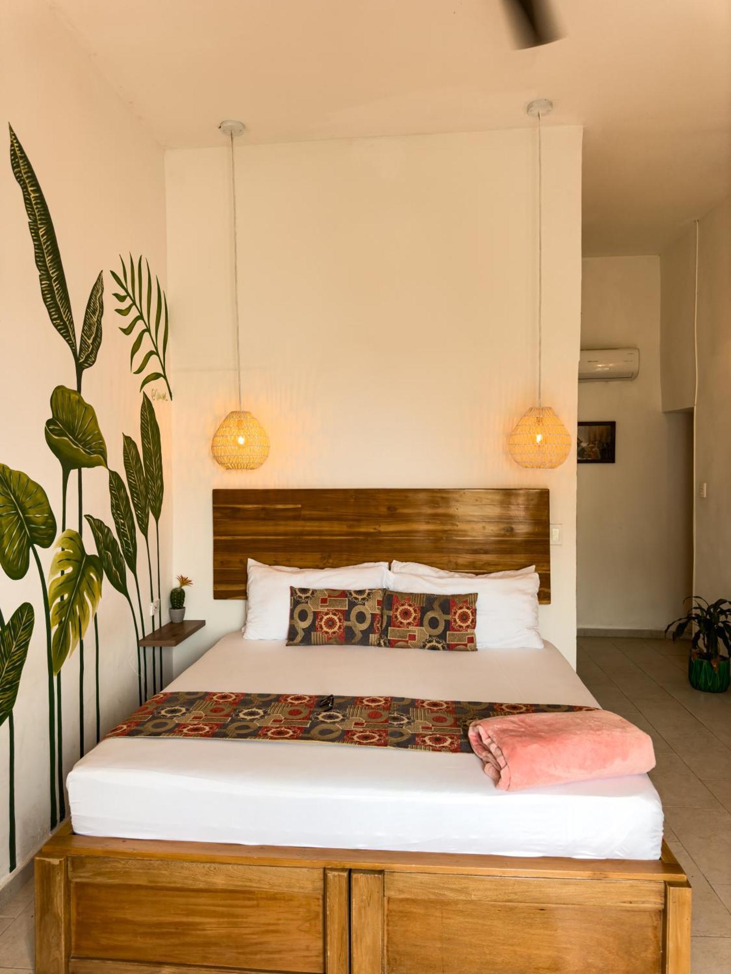 Casa Zahri Boutique Hostel Картахена Номер фото